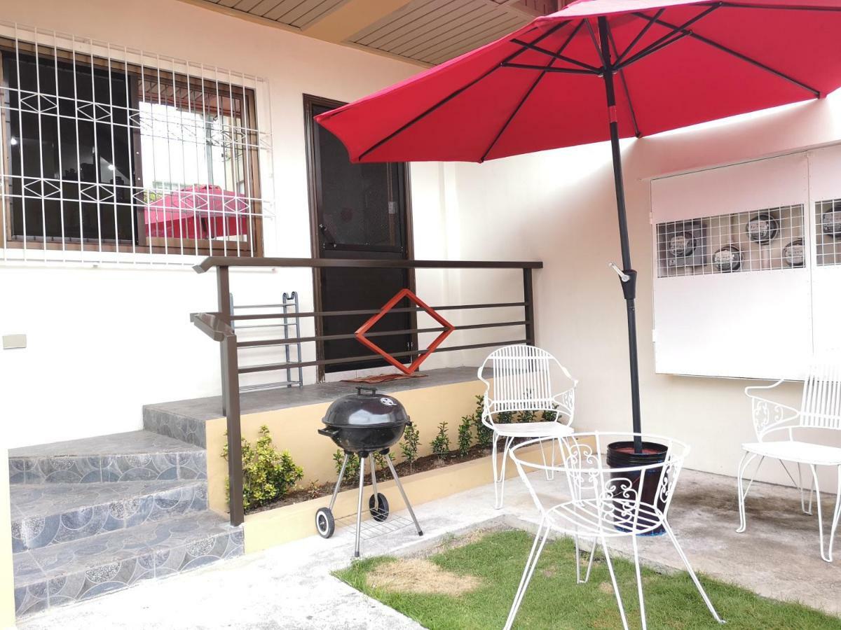 Jdl Residences Hostel Legazpi Exteriér fotografie